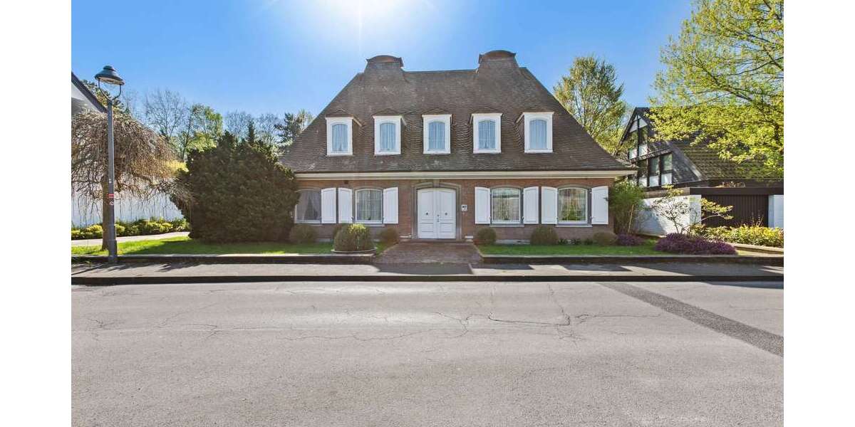 Einfamilienhaus Düsseldorf - Stockum Stockum - 8 Zimmer, 299 m&sup2;, 1.640.000&euro; | Angebot:20573087