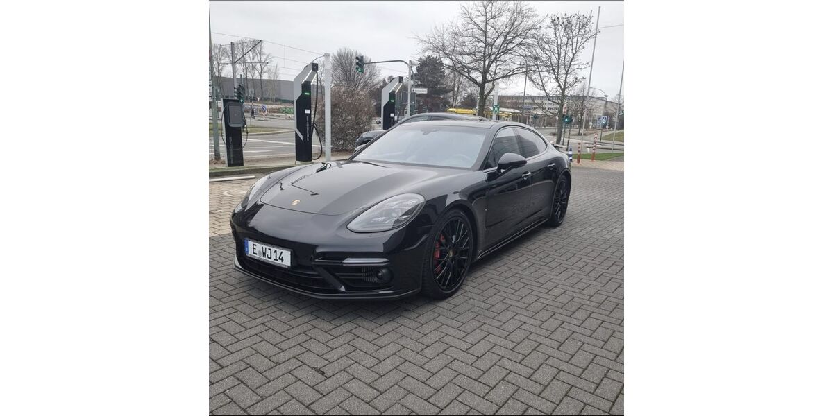 Porsche Panamera 106.000 km 68.900 &euro; Essen 45127