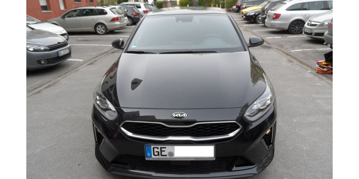 Kia ceed / Ceed 33.659 km 21.500 &euro; Gelsenkirchen 45883