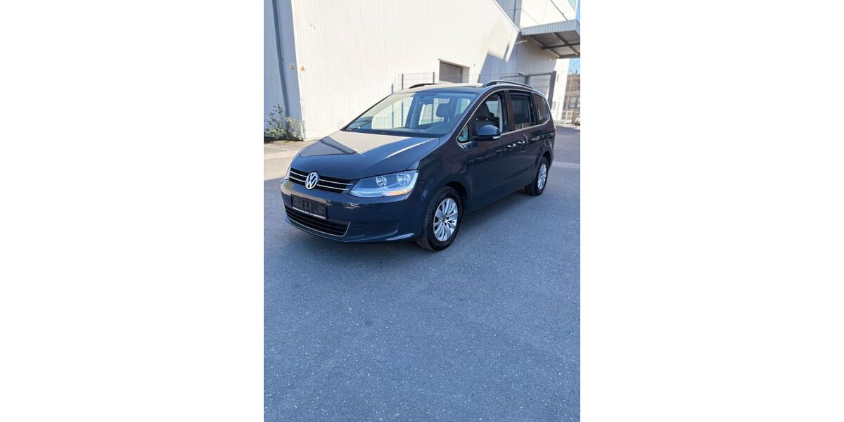 VW Sharan 227.000 km 8.900 &euro; Düsseldorf 40589