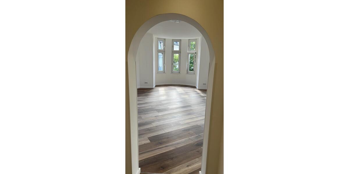 Etagenwohnung Remscheid Gemarkung Bergisch Born - 4 Zimmer, 135 m&sup2;, 1.700&euro; | Angebot:27536393