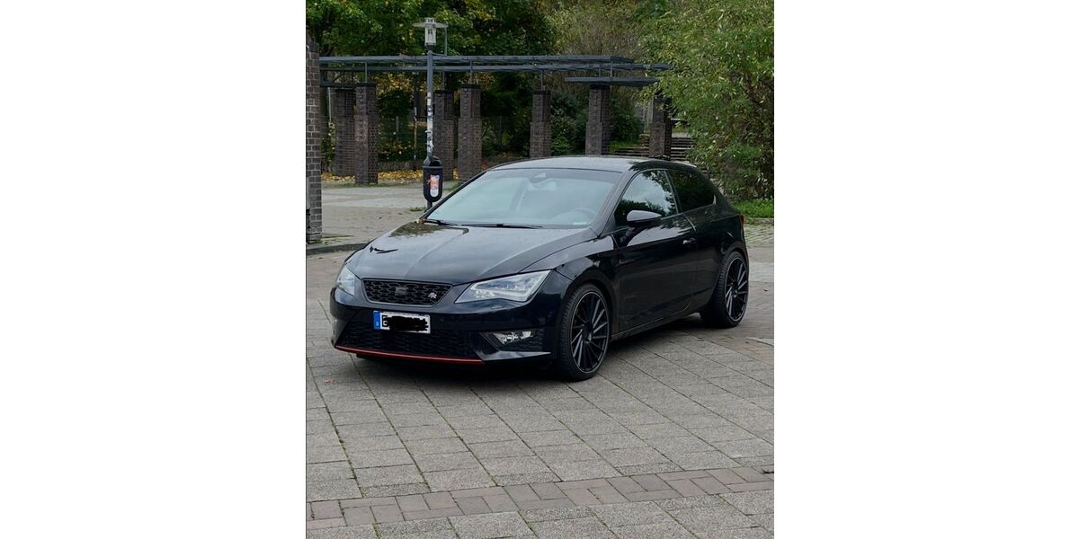 Seat Leon 74.000 km 10.500 &euro; Essen 45145