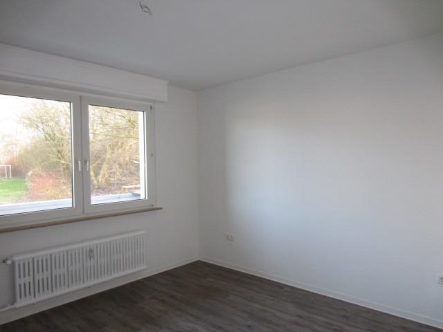 Erdgeschoßwohnung Essen Stadtbezirk VI - 2.5 Zimmer, 50 m&sup2;, 438&euro; | Angebot:23242780