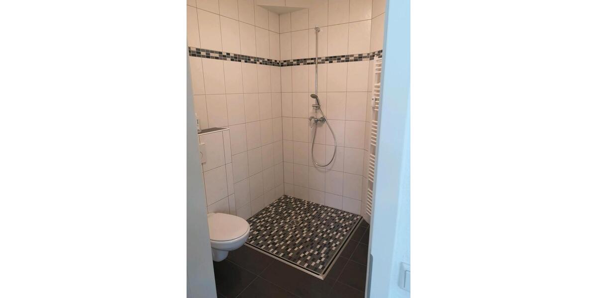 Erdgeschoßwohnung Duisburg Großenbaum - 7 Zimmer, 166 m&sup2;, 2.490&euro; | Angebot:27585791