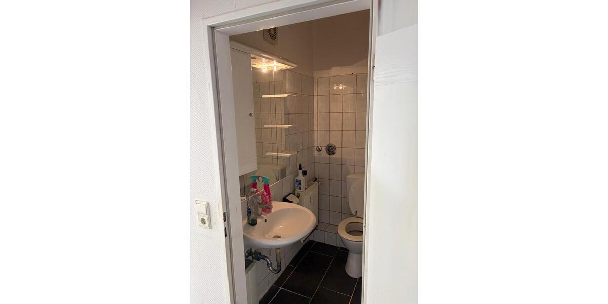 Etagenwohnung Duisburg Rheinhausen - 4 Zimmer, 85 m&sup2;, 1.100&euro; | Angebot:27564395