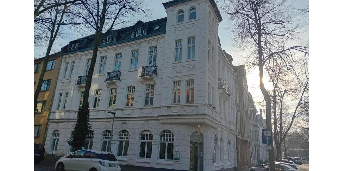 Dachgeschoßwohnung Oberhausen - 4 Zimmer, 110 m&sup2;, 189.999&euro; | Angebot:24979111