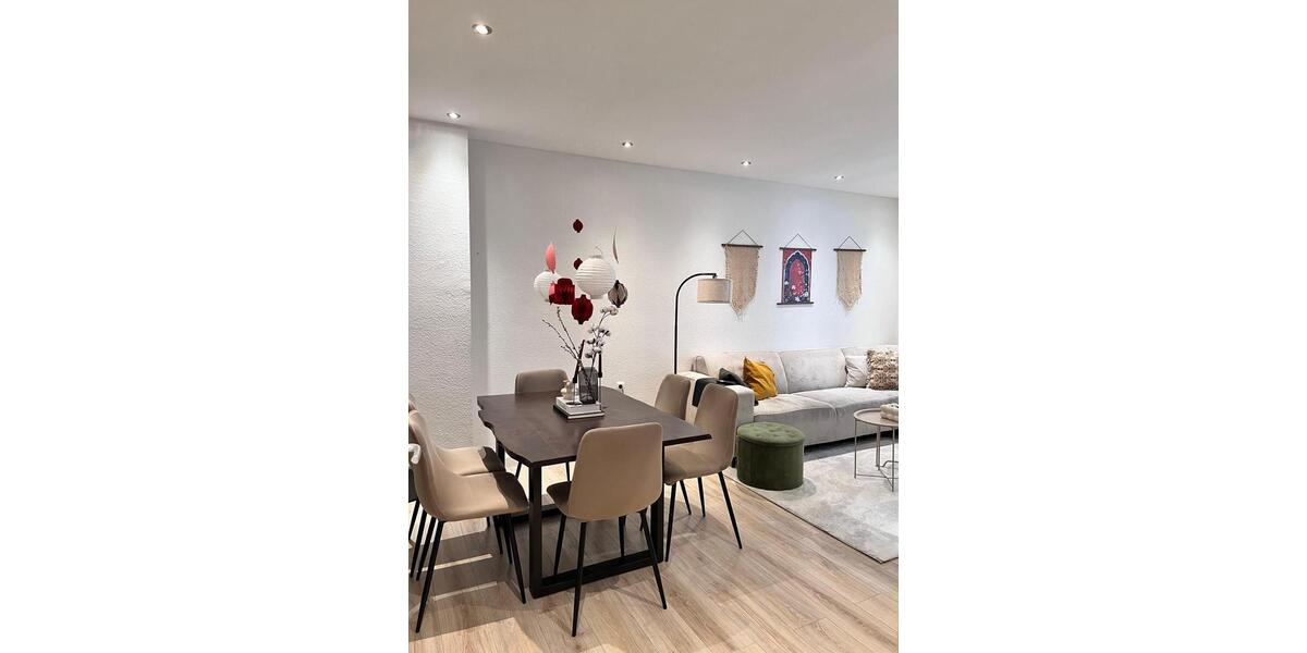 Etagenwohnung Essen Huttrop - 2.5 Zimmer, 75 m&sup2;, 800&euro; | Angebot:25931901