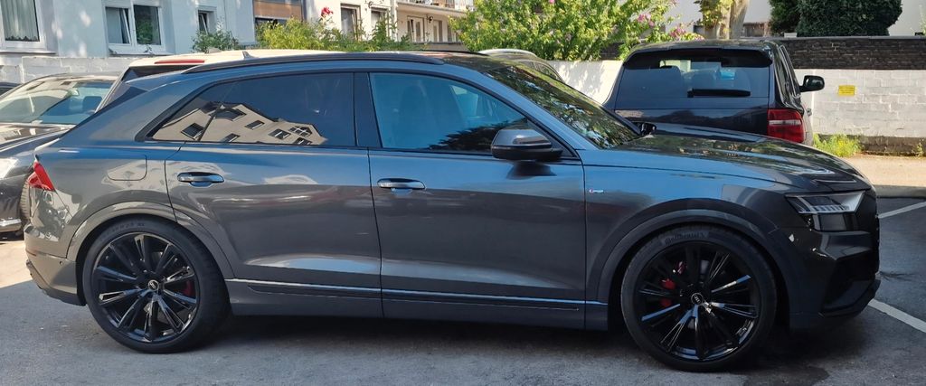 Audi Q8 12.850 km 79.949 &euro; Düsseldorf 40489