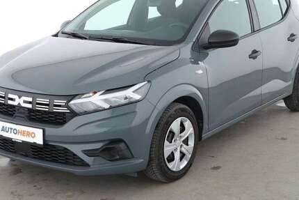 Dacia Sandero 4.453 km 12.890 &euro; Essen 45141