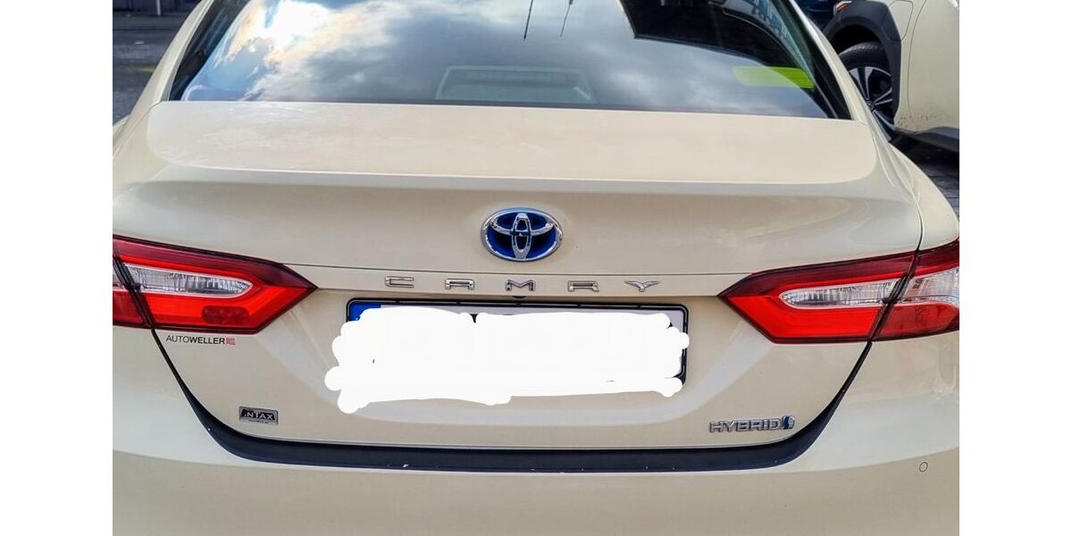Toyota Camry 194.000 km 16.900 &euro; Essen 45326
