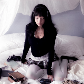 Conan Gray: Wishbone World Tour With Special Guest Esha Tewari | VIP 16.05.2026 Mitsubishi Electric HALLE