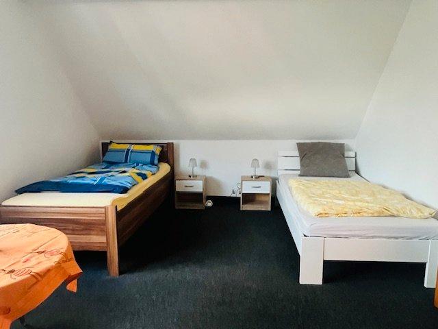 Etagenwohnung Solingen Höhscheid - 2.5 Zimmer, 63 m&sup2;, 600&euro; | Angebot:27556812