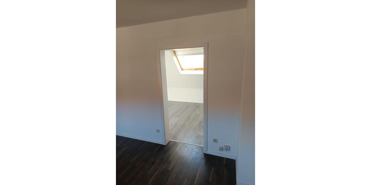 Dachgeschoßwohnung Gladbeck - 3.5 Zimmer, 95 m&sup2;, 665&euro; | Angebot:25932226