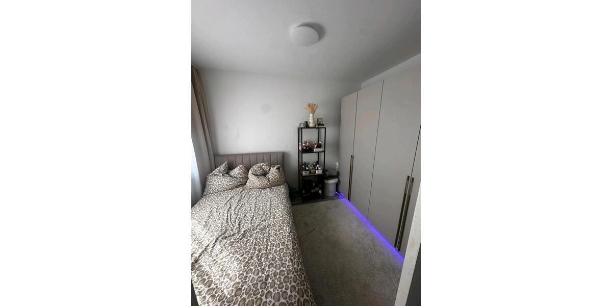 Hochparterre Duisburg Mittelmeiderich - 2 Zimmer, 47 m&sup2;, 430&euro; | Angebot:27580363