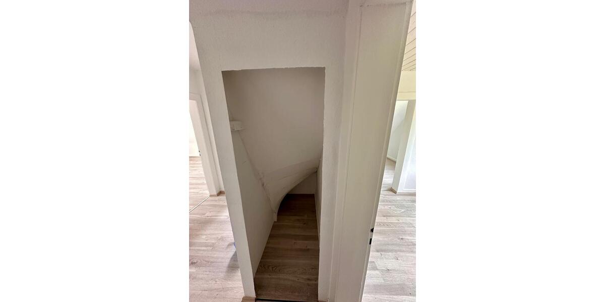 Dachgeschoßwohnung Solingen Ohligs - 3 Zimmer, 60 m&sup2;, 650&euro; | Angebot:27583768