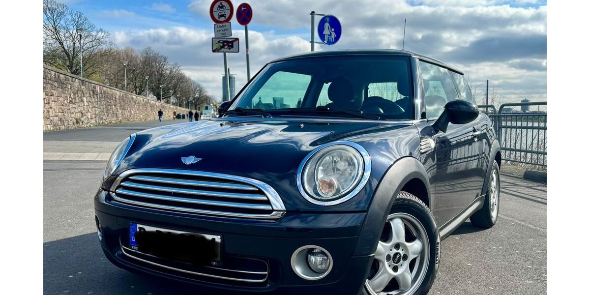 Mini ONE 163.000 km 3.390 &euro; Düsseldorf 40474