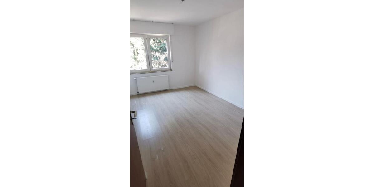 Etagenwohnung Duisburg Rheinhausen - 3.5 Zimmer, 82 m&sup2;, 1.020&euro; | Angebot:27577035