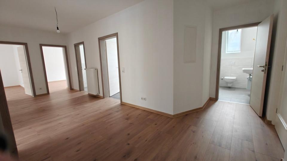 Etagenwohnung Wuppertal Gemarkung Langerfeld - 4 Zimmer, 110 m&sup2;, 1.100&euro; | Angebot:27537876