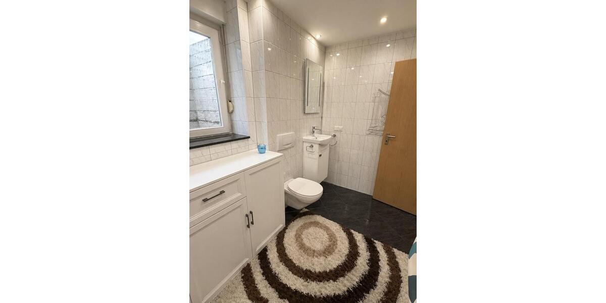 Terrassenwohnung Duisburg Angerhausen - 5 Zimmer, 140 m&sup2;, 1.900&euro; | Angebot:26423987