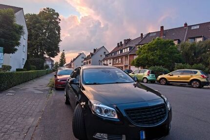 Opel Insignia 208.000 km 6.490 &euro; Düsseldorf 40468