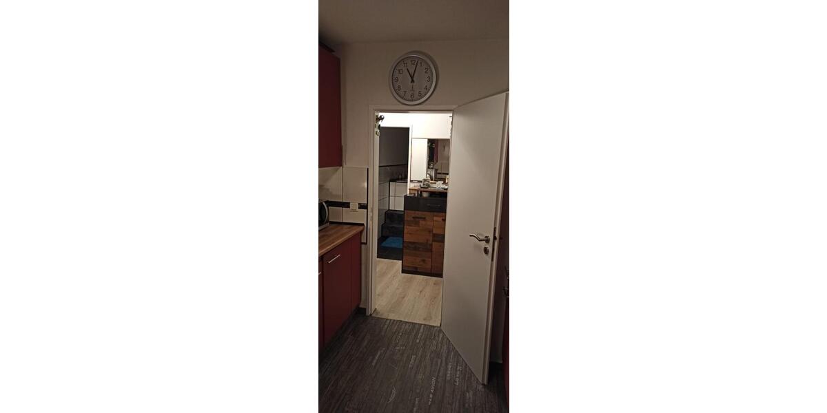 Etagenwohnung Solingen Mitte - 3 Zimmer, 75 m&sup2;, 670&euro; | Angebot:24534095