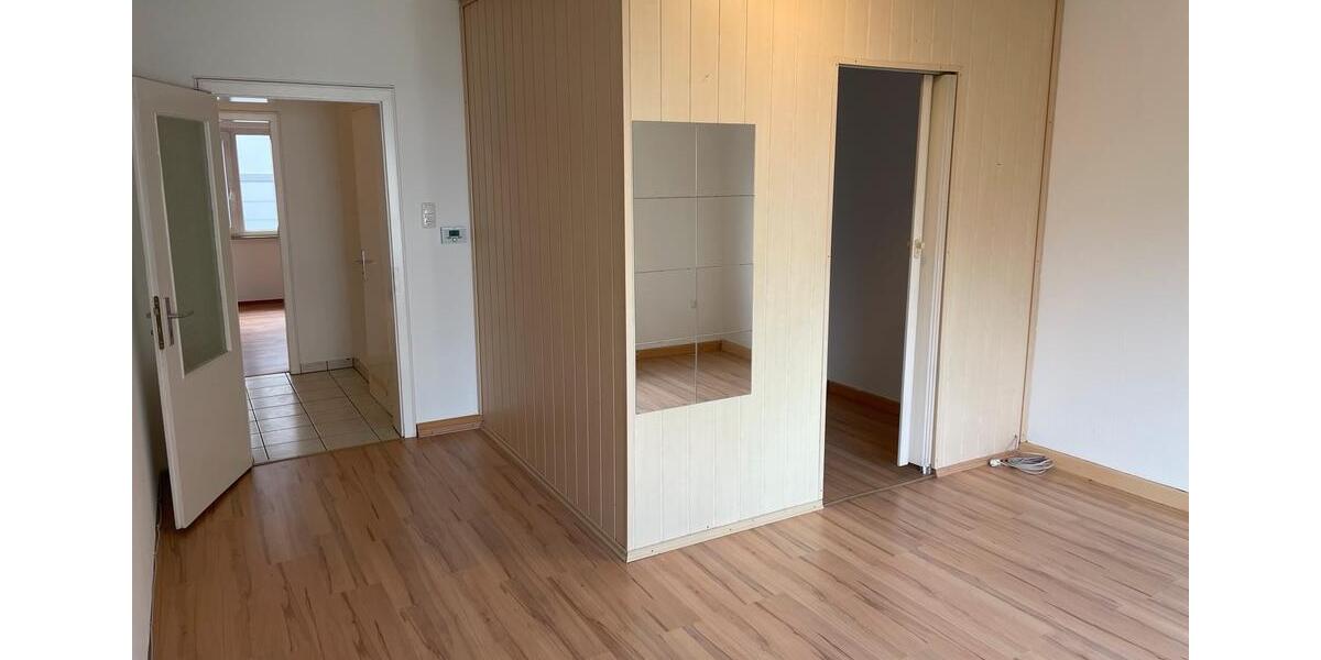 Etagenwohnung Wuppertal Lichtenplatz - 2.5 Zimmer, 61 m&sup2;, 520&euro; | Angebot:26042238