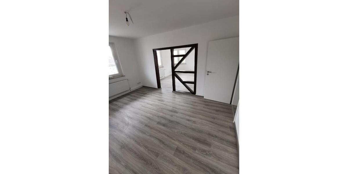 Etagenwohnung Wuppertal Gemarkung Elberfeld - 4 Zimmer, 86 m&sup2;, 850&euro; | Angebot:27540244