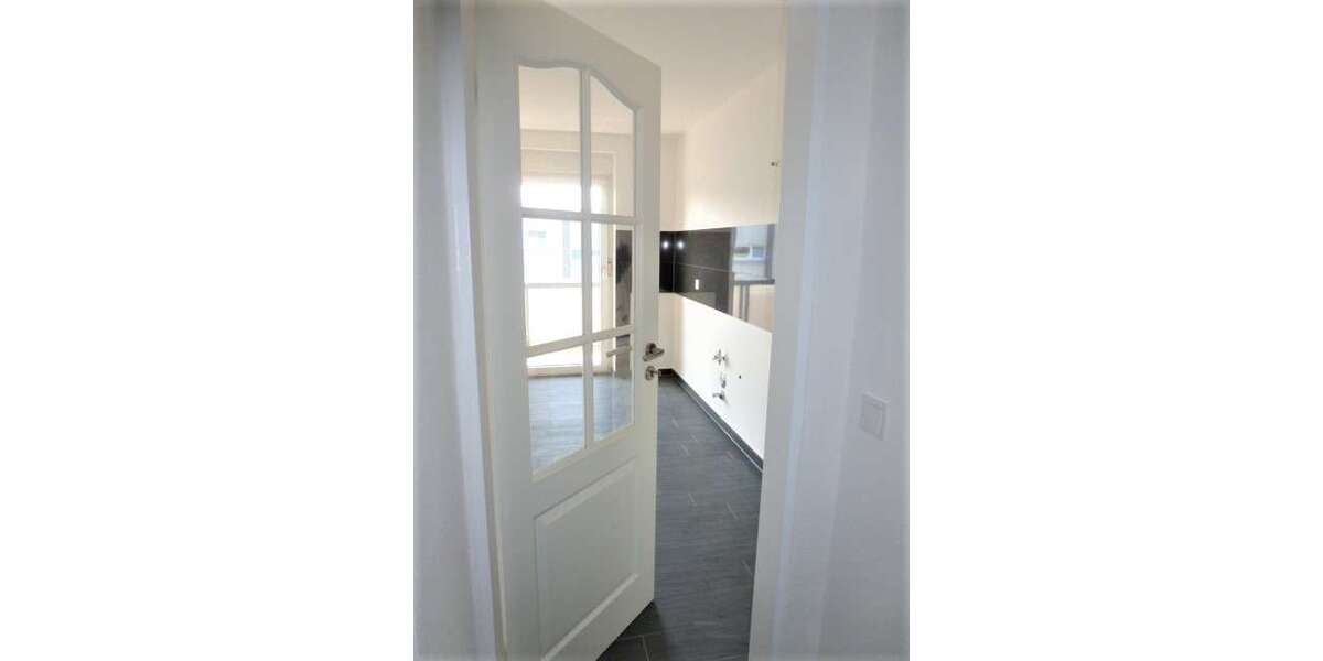 Etagenwohnung Langenfeld (Rheinland) - 2 Zimmer, 65 m&sup2;, 215.000&euro; | Angebot:24832114