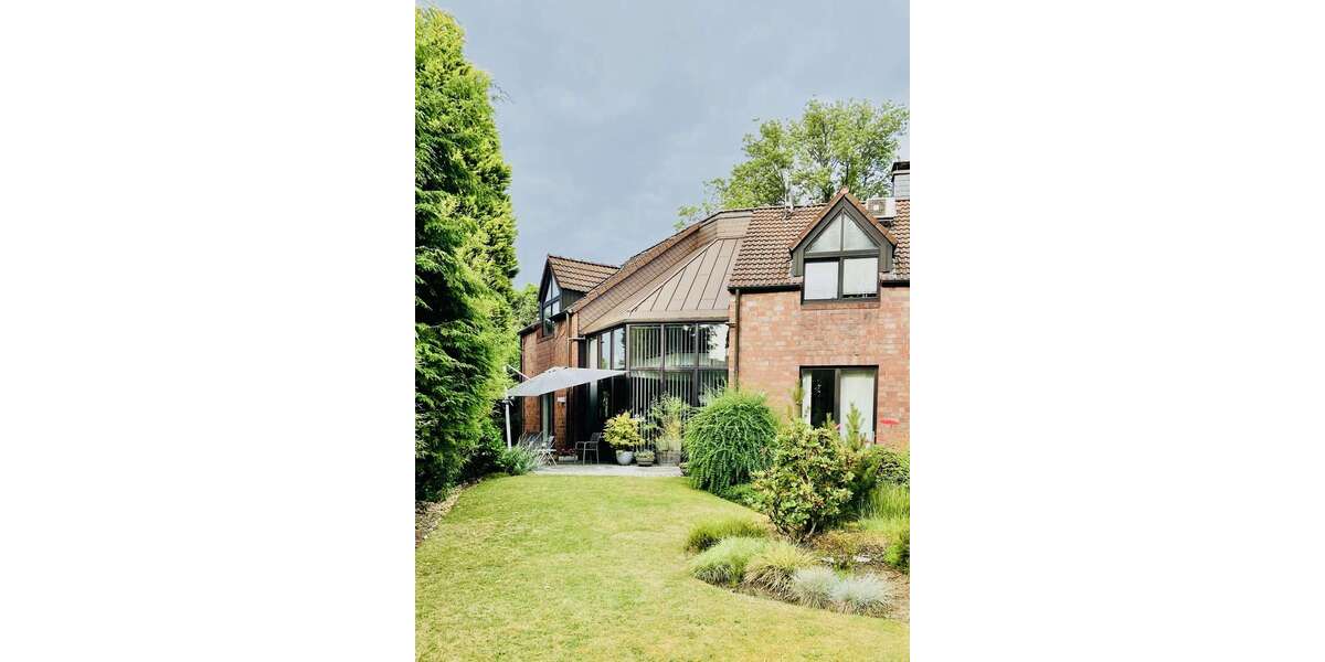 Einfamilienhaus Gelsenkirchen Ückendorf - 6 Zimmer, 212 m&sup2;, 695.000&euro; | Angebot:26002387