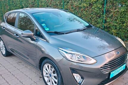 Ford Fiesta 93.900 km 8.250 &euro; Gelsenkirchen 45892