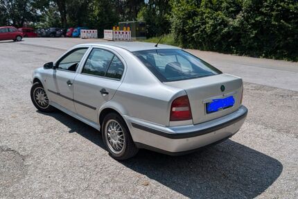 Skoda Octavia 104.500 km 3.500 &euro; Essen 45134