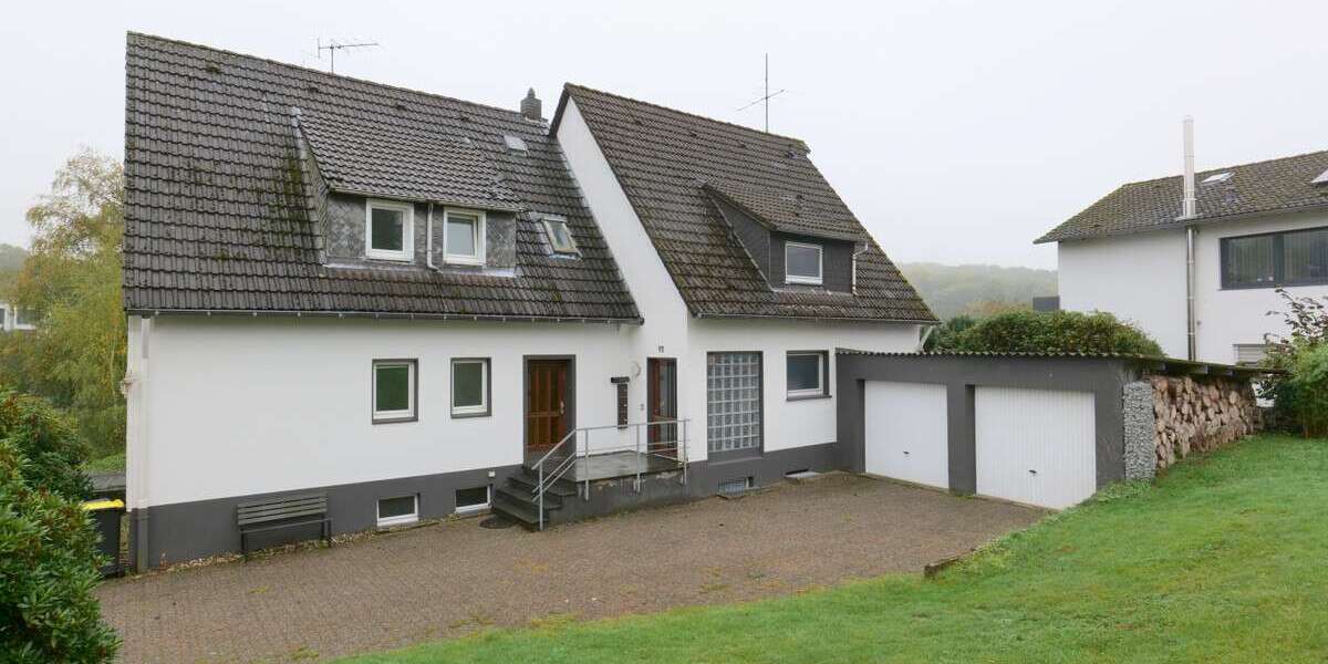 Einfamilienhaus Wuppertal Gemarkung Ronsdorf - 10 Zimmer, 234 m&sup2;, 445.000&euro; | Angebot:25526229