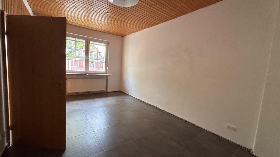 Etagenwohnung Bochum Altenbochum - 3 Zimmer, 95 m&sup2;, 1.100&euro; | Angebot:27568630