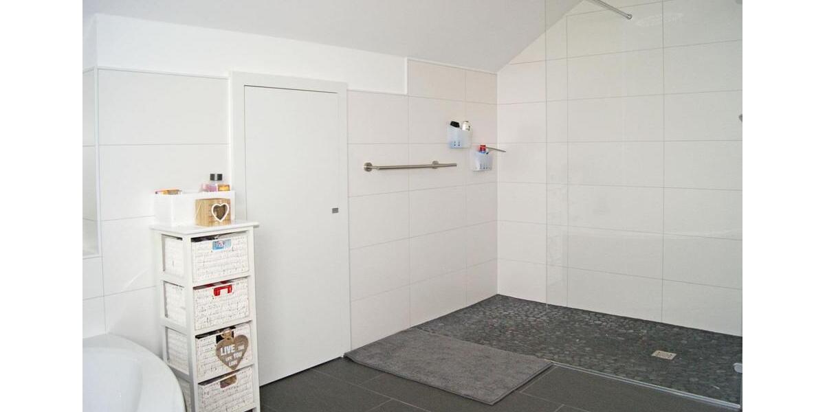 Einfamilienhaus Bochum Werne - 4.5 Zimmer, 141 m&sup2;, 2.200&euro; | Angebot:26006006