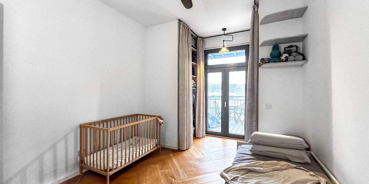 Terrassenwohnung Düsseldorf Friedrichstadt - 3 Zimmer, 130 m&sup2;, 2.900&euro; | Angebot:25683384