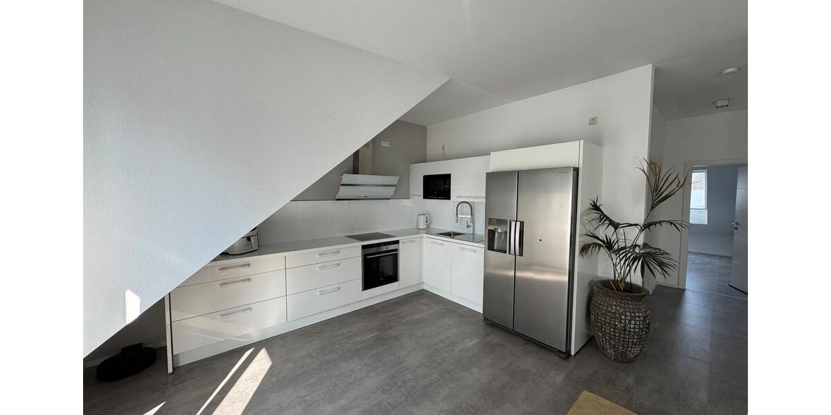 Dachgeschoßwohnung Oberhausen Alstaden - 3.5 Zimmer, 84 m&sup2;, 270.000&euro; | Angebot:27415984