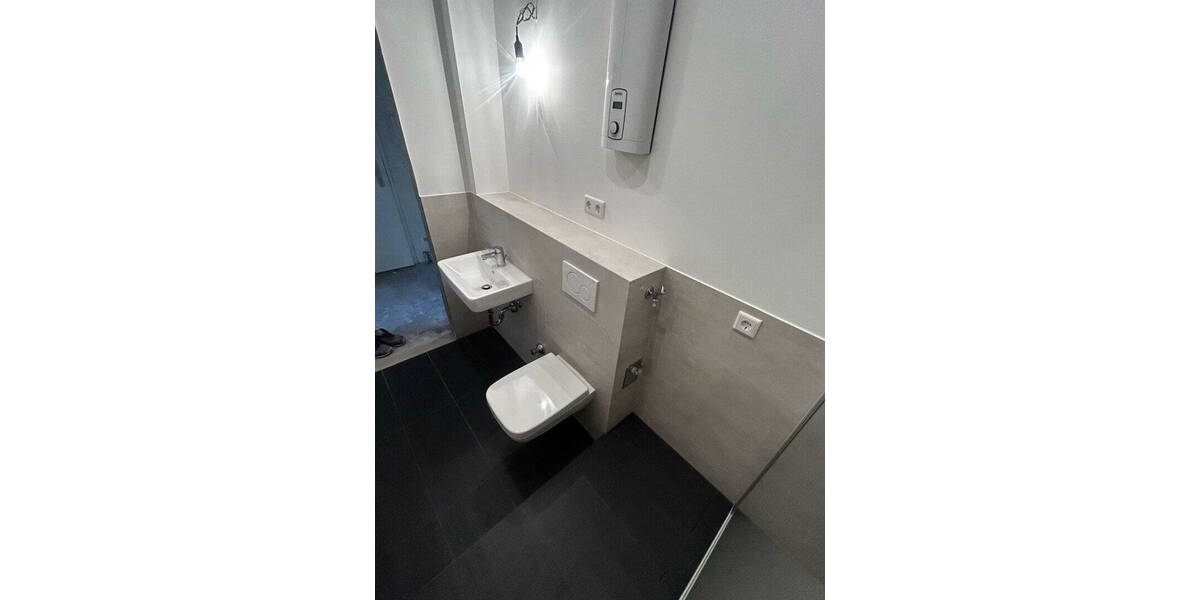 Etagenwohnung Düsseldorf Eller - 2 Zimmer, 54 m&sup2;, 1.050&euro; | Angebot:26795173