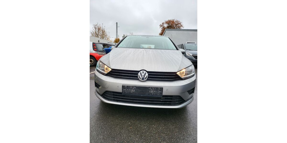 VW Golf 53.216 km 9.850 &euro; Düsseldorf 40597