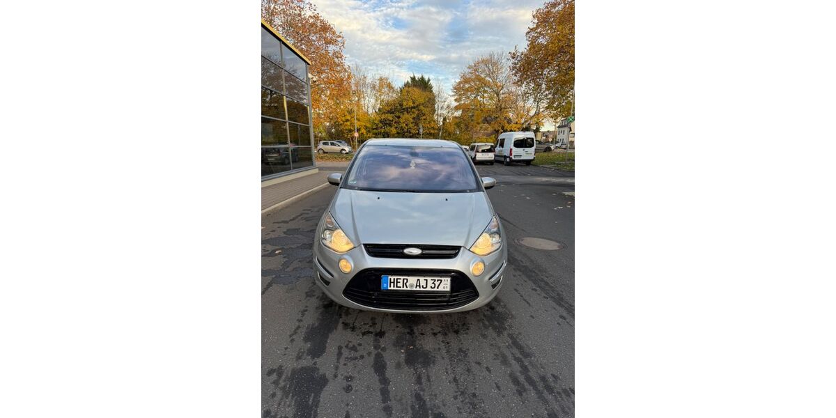 Ford S-Max 243.000 km 6.500 &euro; Herne 44628