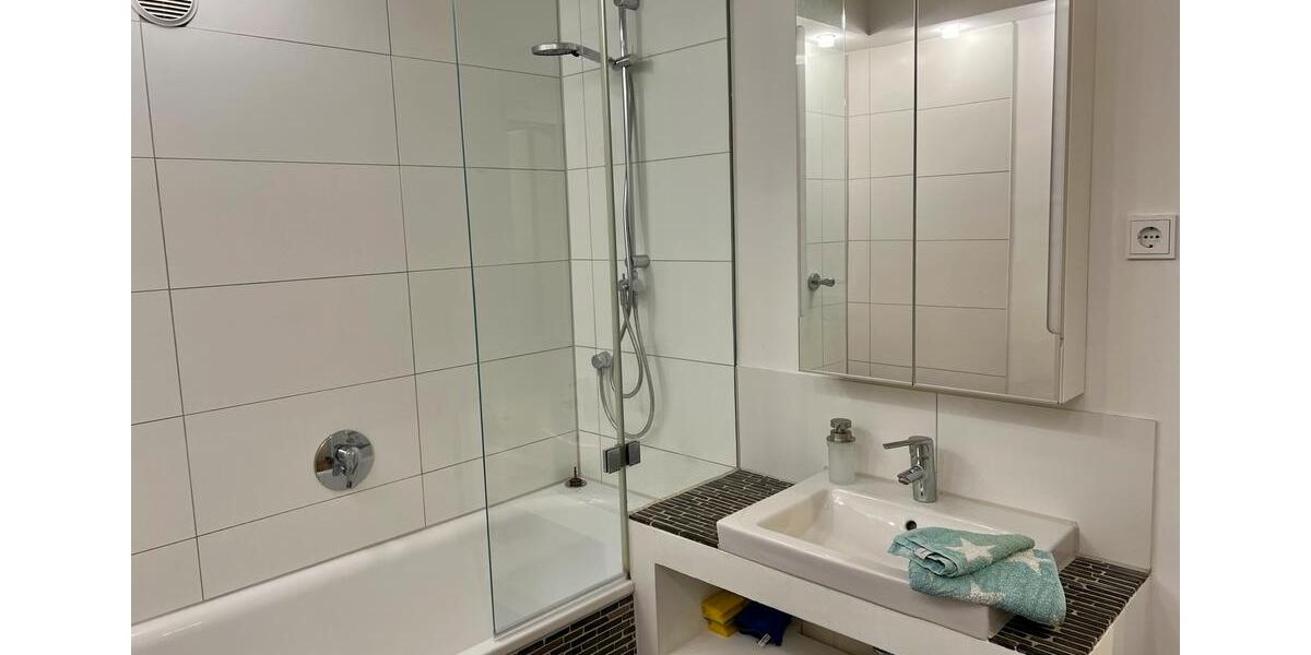 Erdgeschoßwohnung Düsseldorf Stadtbezirk 8 - 3.5 Zimmer, 102 m&sup2;, 1.800&euro; | Angebot:26395397