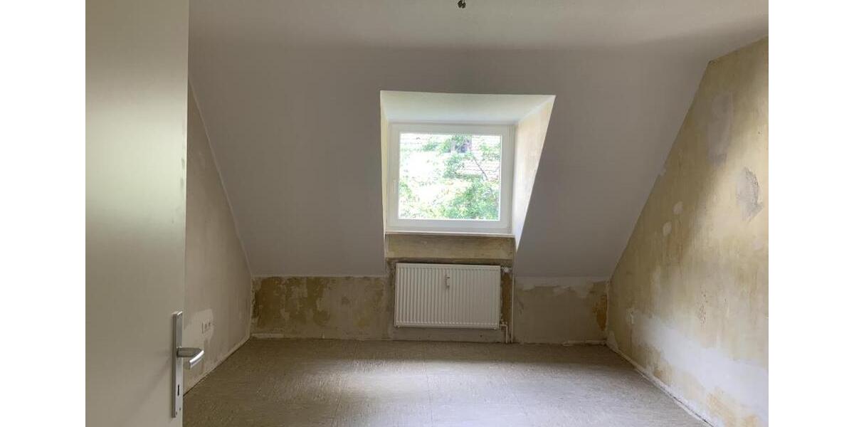 Dachgeschoßwohnung Gelsenkirchen Gelsenkirchen-Mitte - 5 Zimmer, 100 m&sup2;, 829&euro; | Angebot:25853502