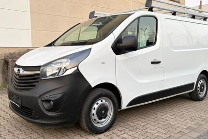Opel Vivaro 215.000 km 6.999 &euro; Essen 45327