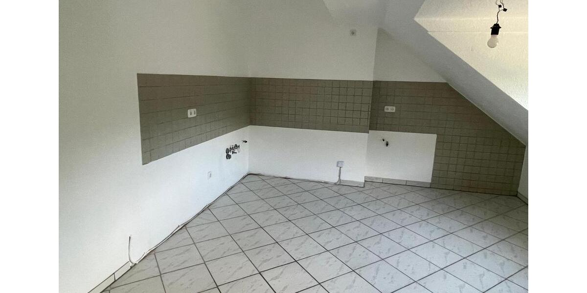 Etagenwohnung Gelsenkirchen Gelsenkirchen-Mitte - 3 Zimmer, 100 m&sup2;, 800&euro; | Angebot:25900423