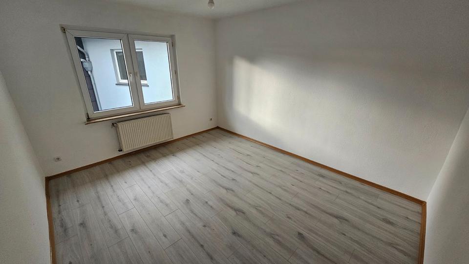 Etagenwohnung Duisburg Ruhrort - 3 Zimmer, 52 m&sup2;, 107.000&euro; | Angebot:27413712