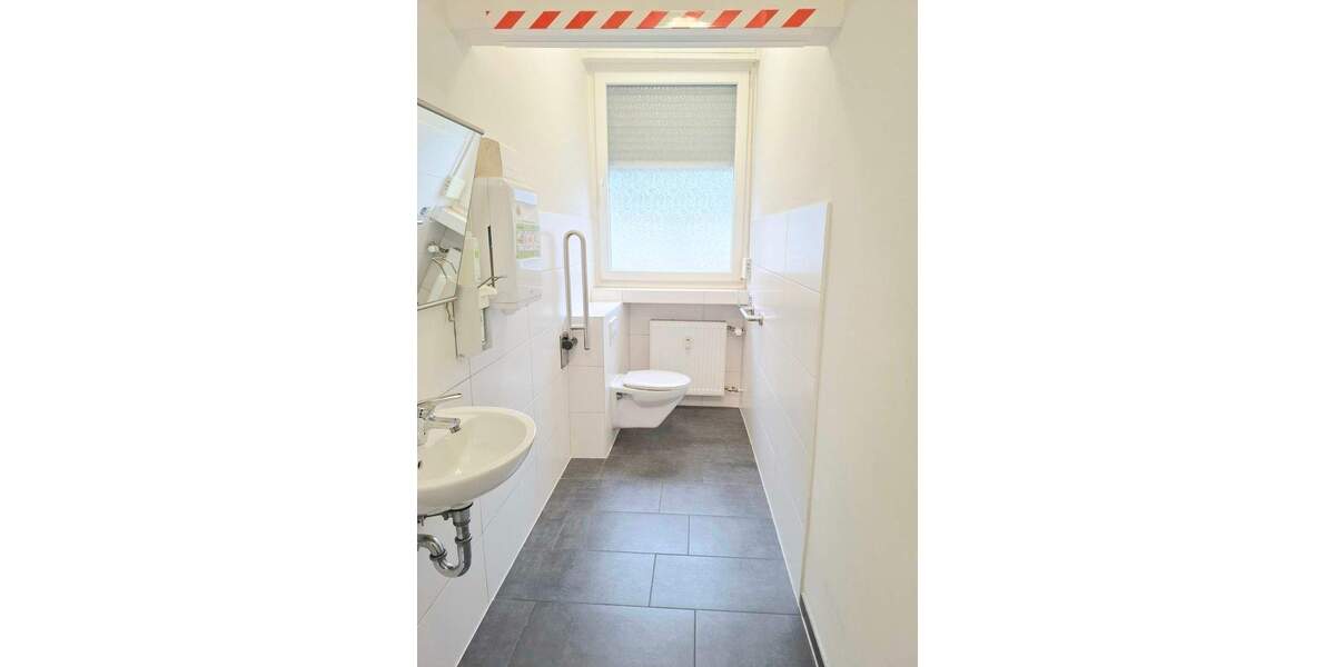 Herten-Zentrum. Büro- Praxisräume mit 4 Stellplätzen in zentraler Lage. - Gewerbeobjekt Herten Stadtmitte | Angebot:25631655