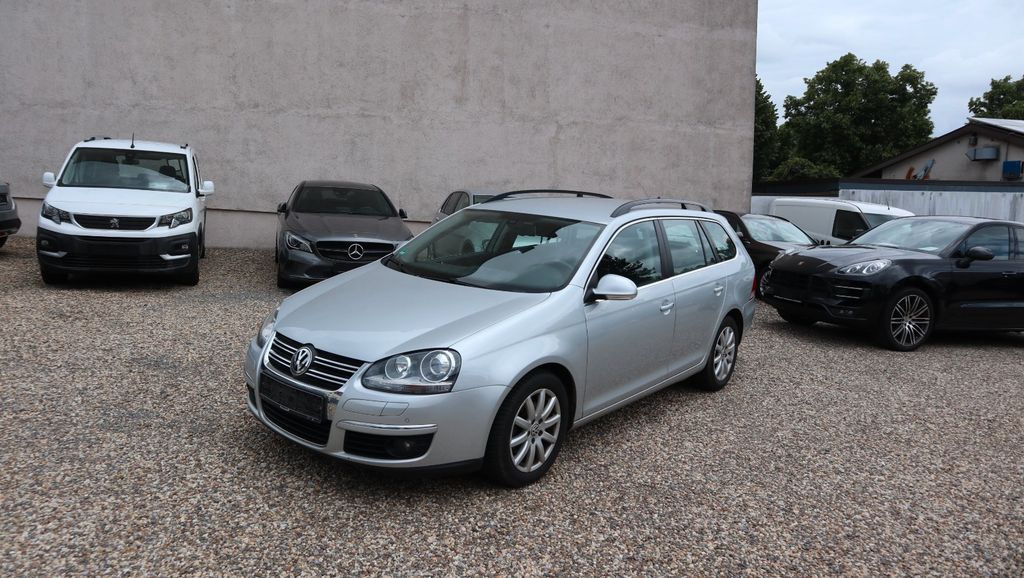 VW Golf 117.318 km 5.550 &euro; Solingen 42653