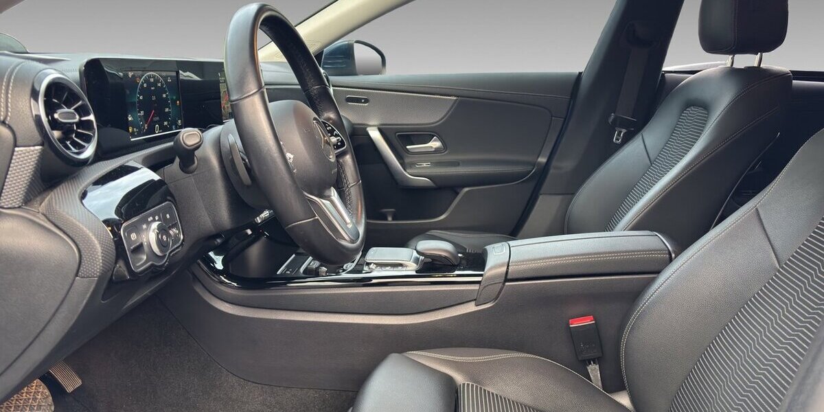 Mercedes-Benz CLA 180 Shooting Brake d Autom.MBUX AHK 152.593 km 11.400 &euro; Wuppertal 42327