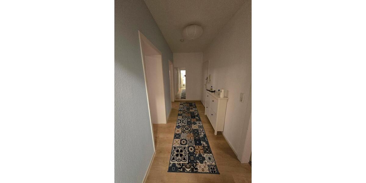 Etagenwohnung Düsseldorf Heerdt - 2 Zimmer, 55 m&sup2;, 1.220&euro; | Angebot:27568475