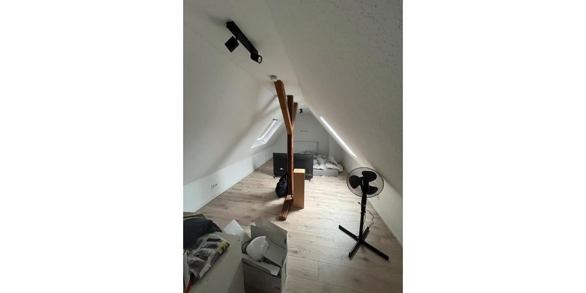 Etagenwohnung Neuss Augustinusviertel - 3 Zimmer, 85 m&sup2;, 1.600&euro; | Angebot:25714437
