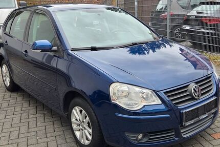 VW Polo 143.806 km 3.499 &euro; Solingen 42655